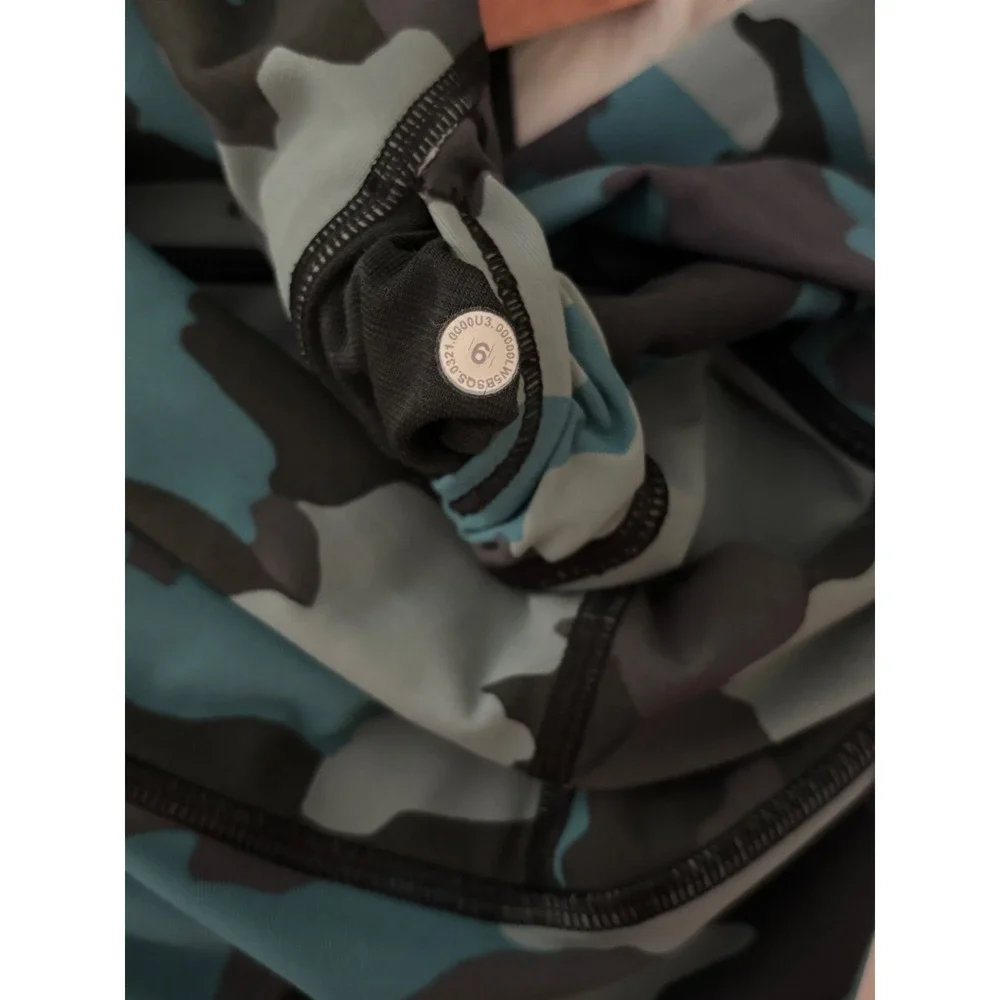 Lululemon Wunder Under HR Tight 25 Size 6 Heritage Camo Tidewater Teal Multi